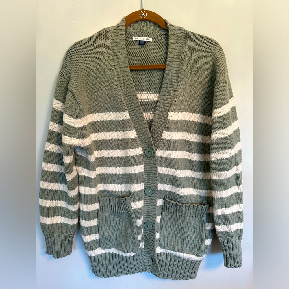 American Eagle Cardigan